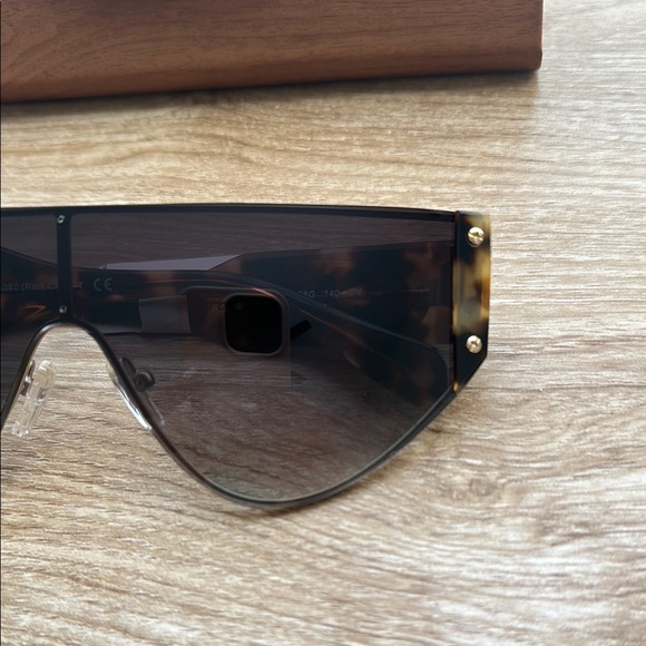 Michael Kors Black Oversized Sunglasses with Gold Accents OMK 1080 10068G 146/3N main image 10